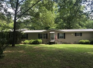 1088 Deerwood Cir, Dublin, GA 31021