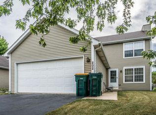 202 Fenmore Ln, Genoa City, WI 53128