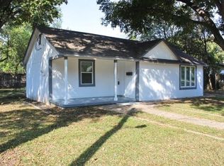 2904 Mims St, Fort Worth, TX 76112