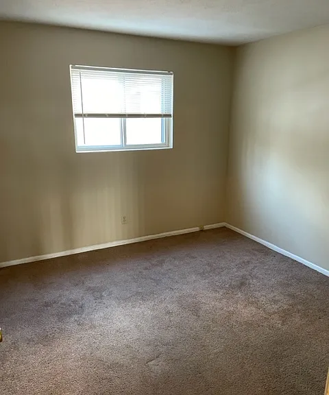Riverview Apartments — Photo 17