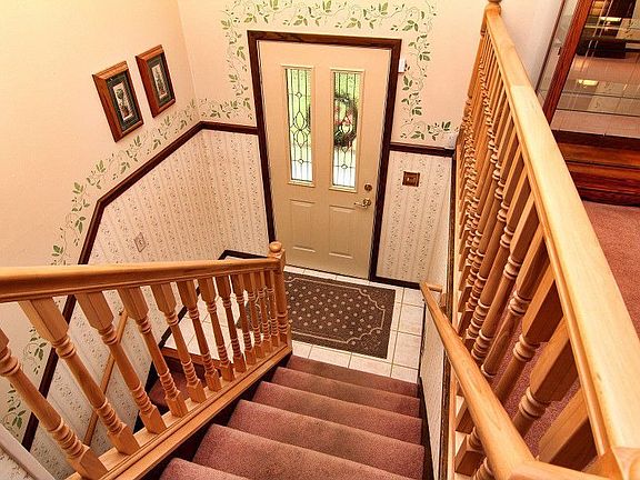 4th image of 2721 Terrace Dr