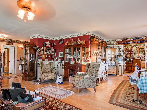 3rd image of 35603 S Marylynne Ln