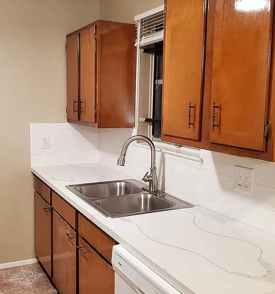 15305 Corsair Rd — Photo 6