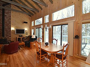108 Iroquois Ave, Becket, MA 01223
