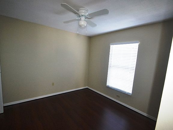 3rd image of 1005 Belvedere Dr