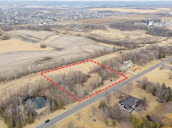 2315 Wood Duck Trl, Shakopee, MN 55379