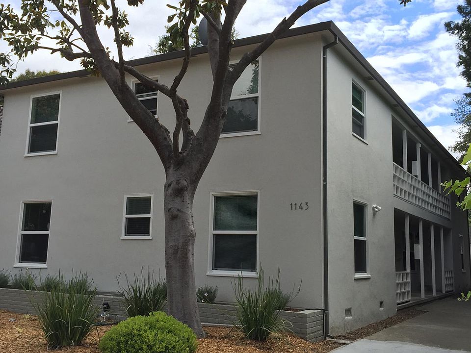 Charming four unit building ...