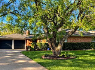 9606 Winsome Ln, Houston, TX 77063