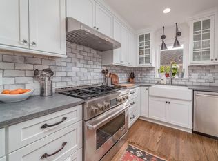 5170 N Bay Ridge Ave, Whitefish Bay, WI 53217