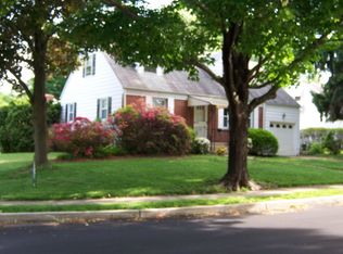 20 Bradway Ave, Ewing, NJ 08618