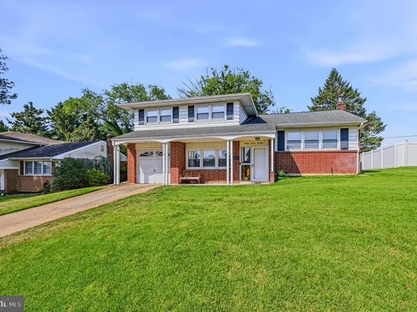 2714 Fawkes Dr, Wilmington, DE 19808