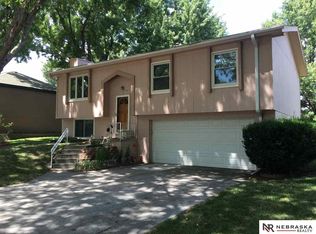 14330 Corby St, Omaha, NE 68164