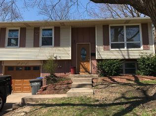 3304 Somerset Dr, Bettendorf, IA 52722