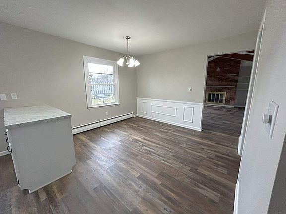 4th image of 3827 Hampshire Dr