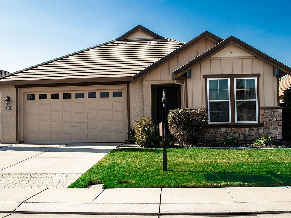 1st image of 1737 Dalia Ln