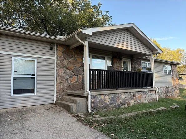 107 Nancy St, Harrison, AR 72601