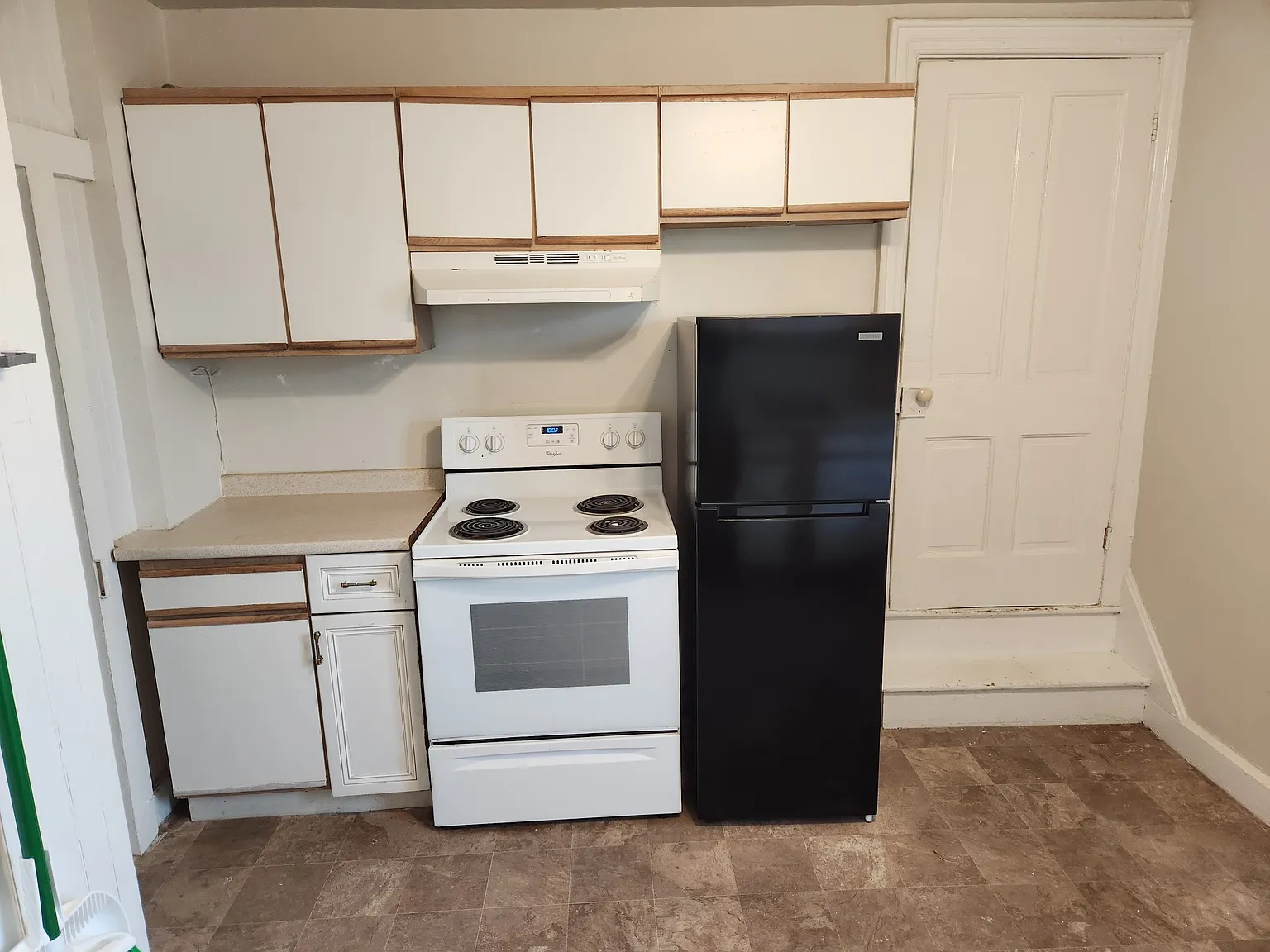2 bed, 1300 sqft, $1,250 — Photo 3