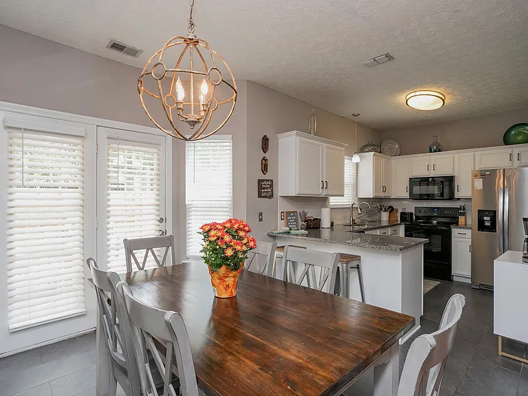 2714 Rosedale Pl — Photo 4