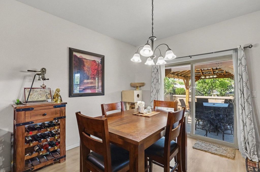 4389 Martinson Dr