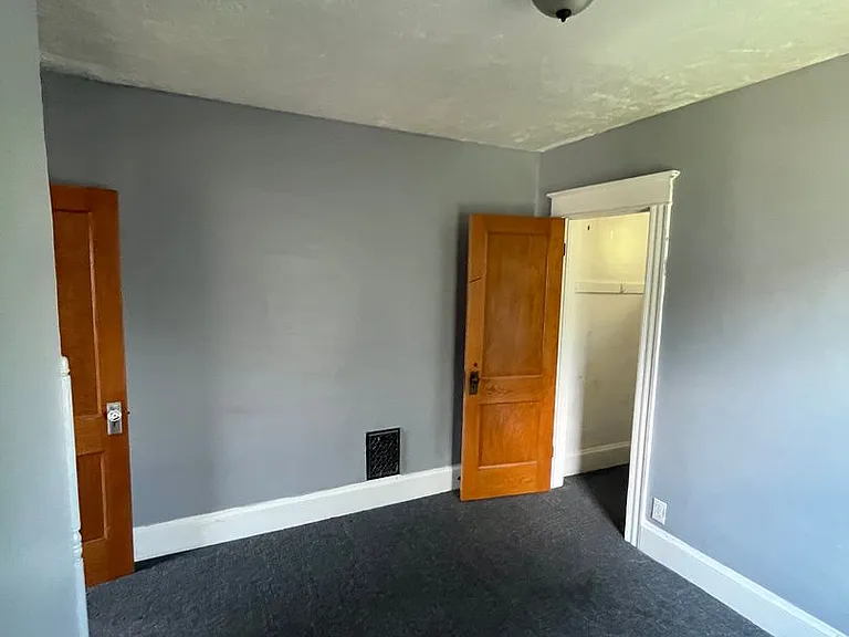 18 Robin St — Photo 20