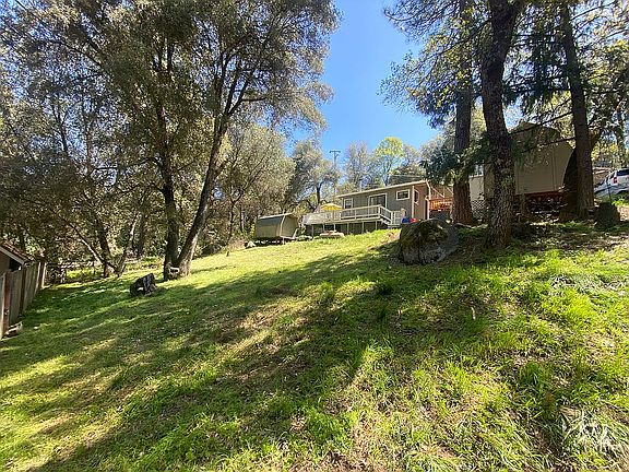 3rd image of 14623 Holly Ln