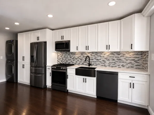 (undisclosed Address), Far Rockaway, NY 11691
