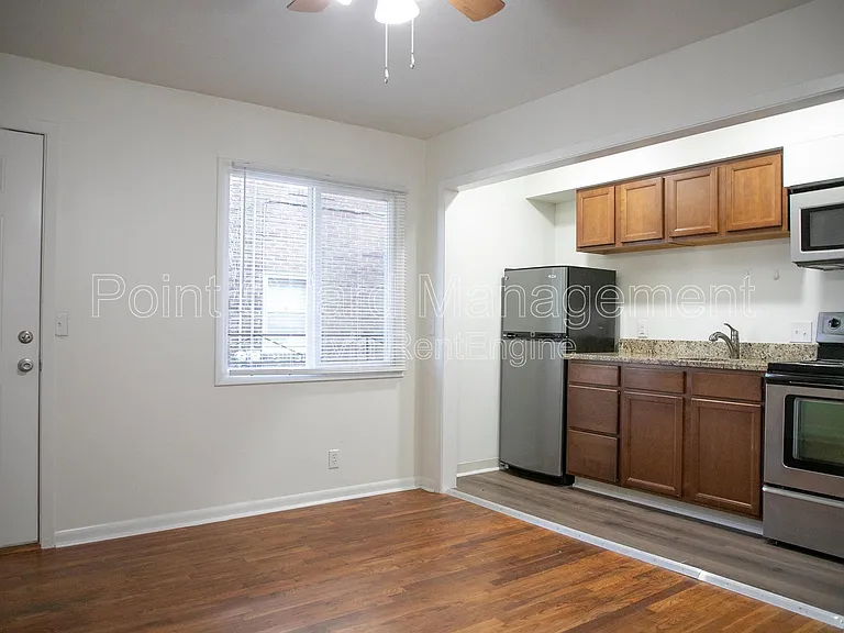 4916 California St — Photo 11