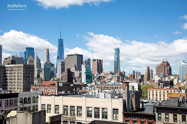 Sold by Sotheby's International Realty | media 10