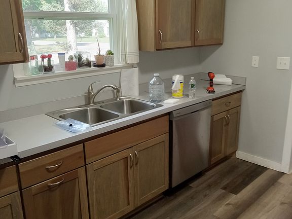 5th image of 507 5th St S