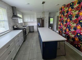 706 Pineview Dr, Hattiesburg, MS 39401