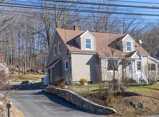 75 Padanaram Rd, Danbury, CT 06811