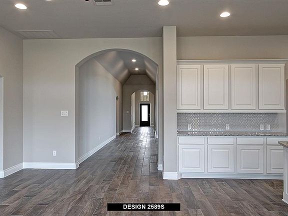 5th image of 2429 Burberry Ln
