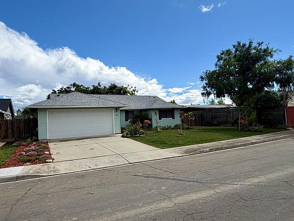 3rd image of 252 Finster St