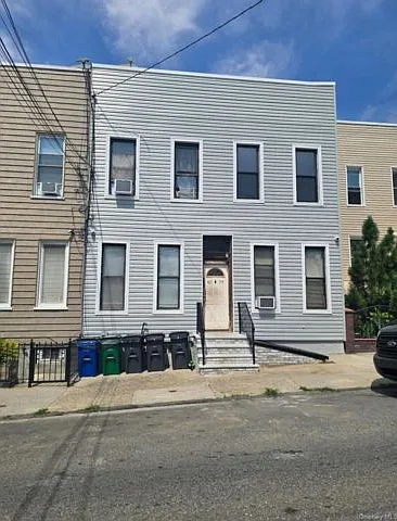 6077 55th St #2R
