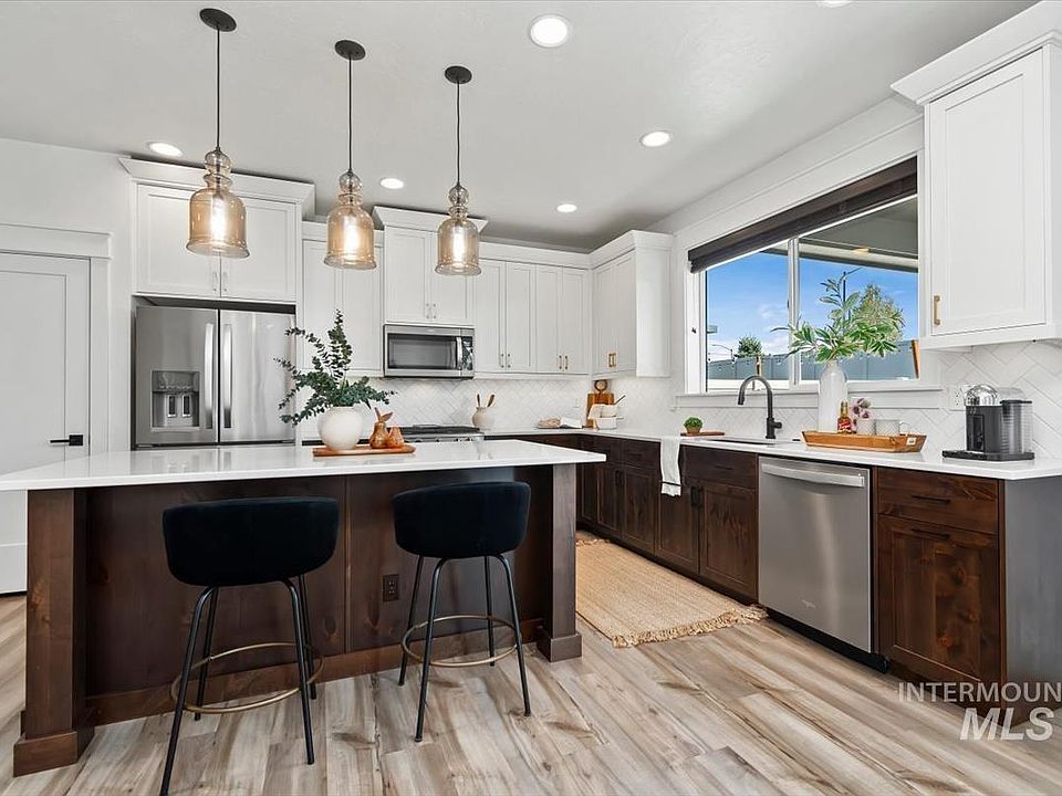 1st image of 5897 W Riva Capri St