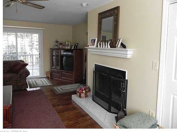 4th image of 86 Tanglewood Cir