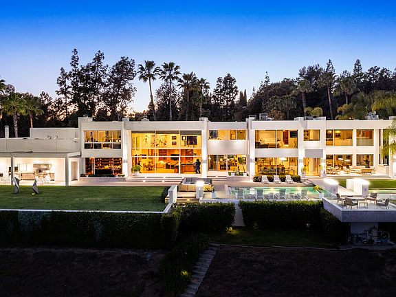 4th image of 300 N San Rafael Ave