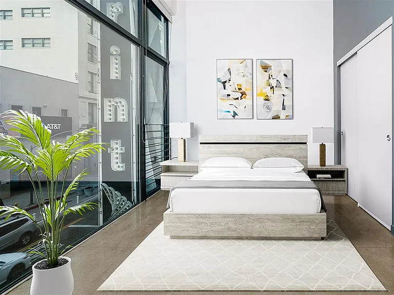 The Broadway Lofts — Photo 8