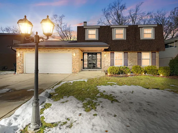 4110 Applewood Ln, Matteson, IL 60443