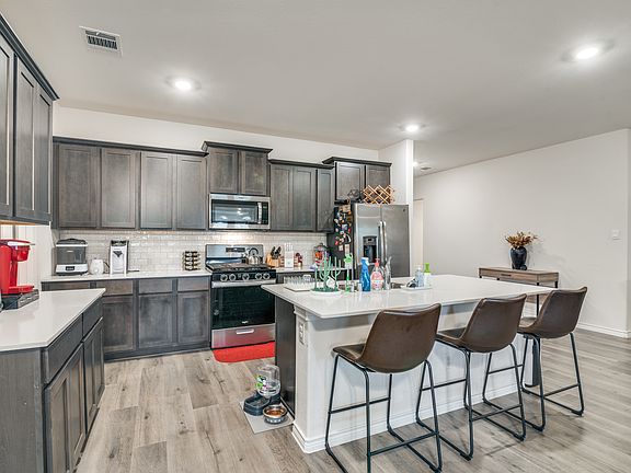5th image of 8366 Slowburn Dr