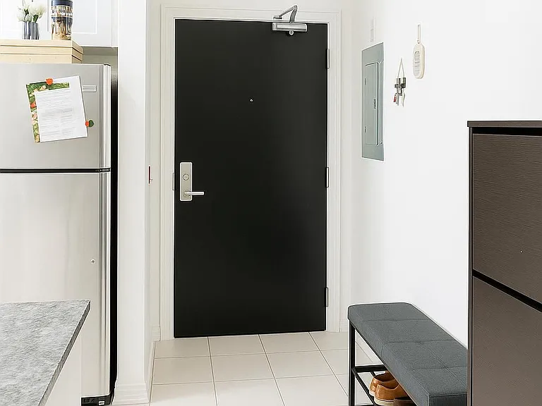 263 Georgian Dr #108 — Photo 4