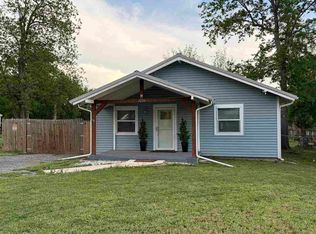 1220 Grove St, Perry, OK 73077