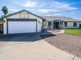 1376 Oakleaf Ln, Ramona, CA 92065