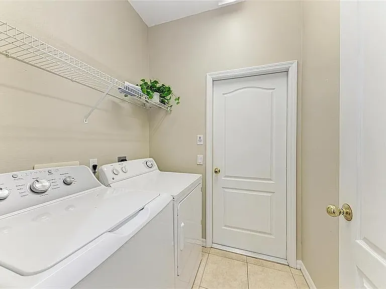 7039 Woodmore Ter #7039 — Photo 22