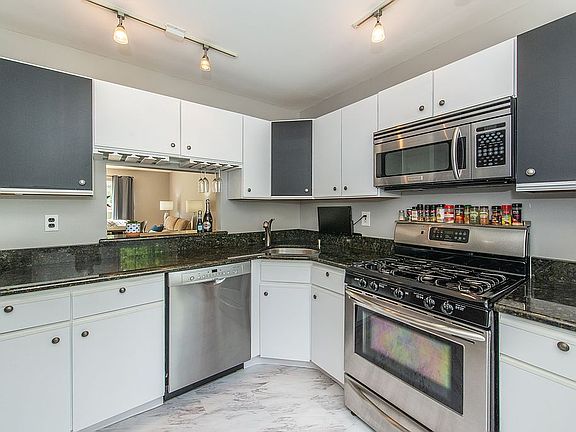 And BRAND NEW Dishwasher