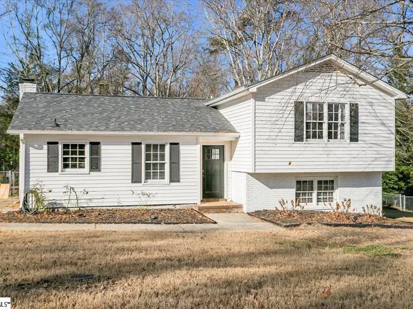 614 Gray Fox Sq, Taylors, SC 29687