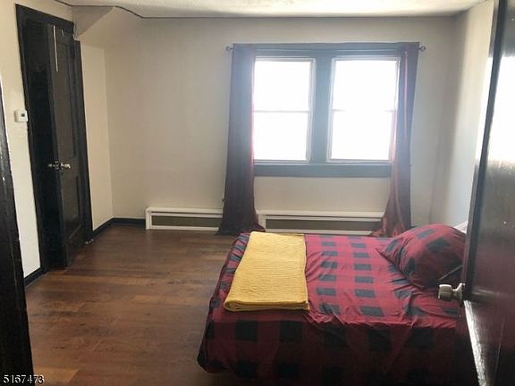 4th image of 171 Brookwood St #3