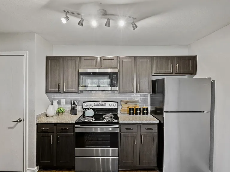 Trails of Sanger, Newly Renovated Apartment Homes — Photo 16