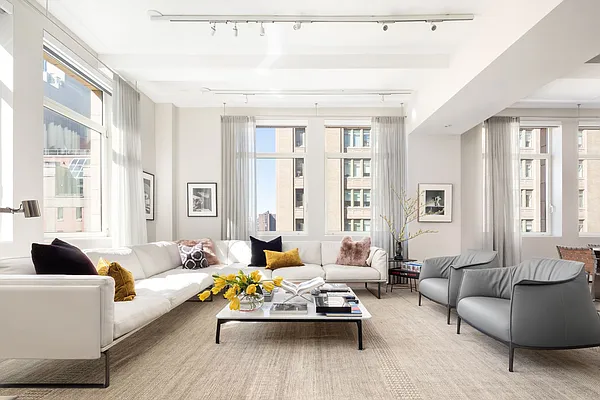 Sold by Compass | media 1