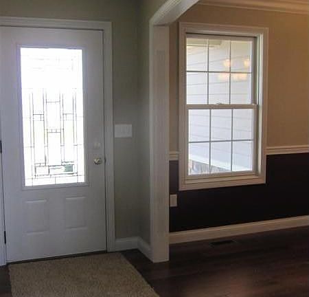 2nd image of 202 Bruce Ct